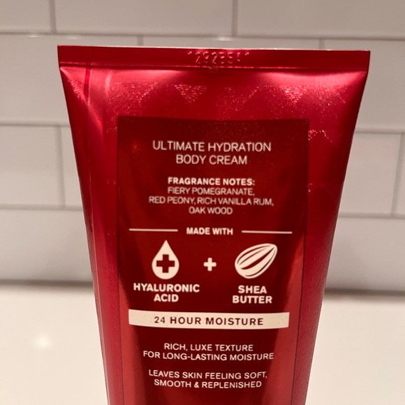 Bath & Body Works Forever Red Body Cream - Picture 4 of 7